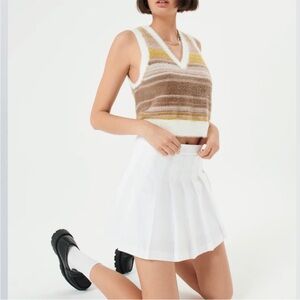 Aritzia Sunday Best White Pleated Mini Skirt size 2